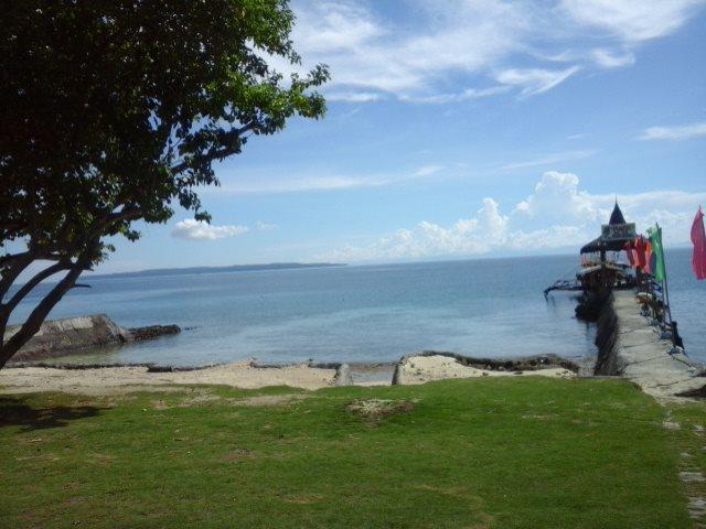 Punta Del Sol Araceli Beach Resort Samal Exterior photo