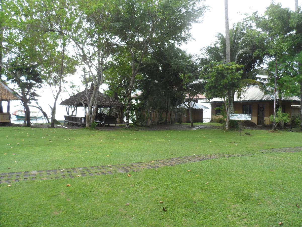 Punta Del Sol Araceli Beach Resort Samal Exterior photo