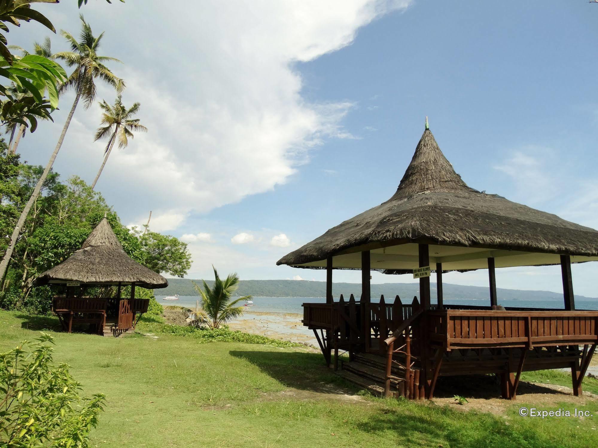 Punta Del Sol Araceli Beach Resort Samal Exterior photo