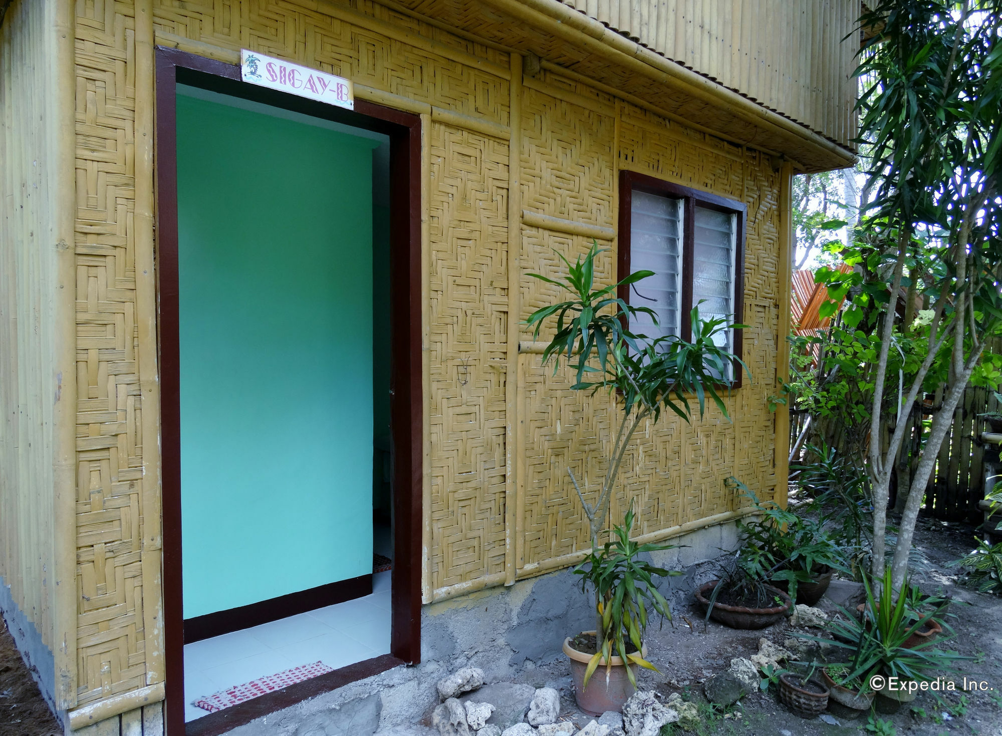 Punta Del Sol Araceli Beach Resort Samal Exterior photo