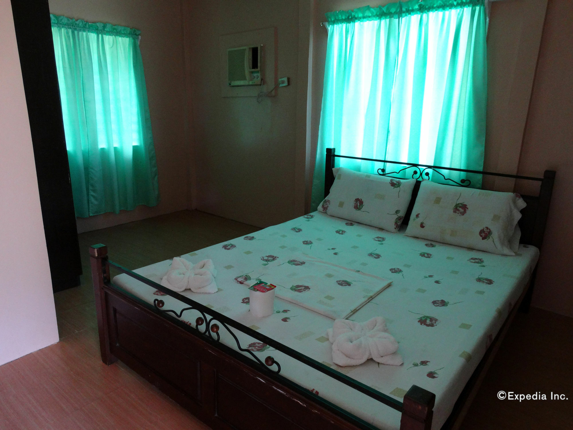 Punta Del Sol Araceli Beach Resort Samal Exterior photo